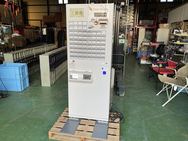 GLORY VT-B20 券売機斜めから全体を撮影