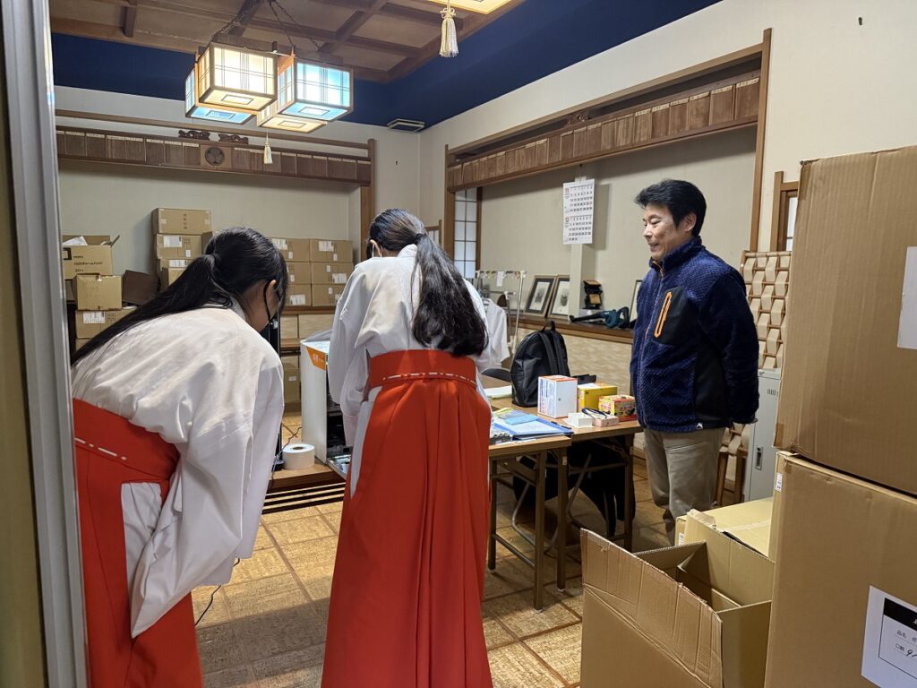 上野東照宮に券売機を導入