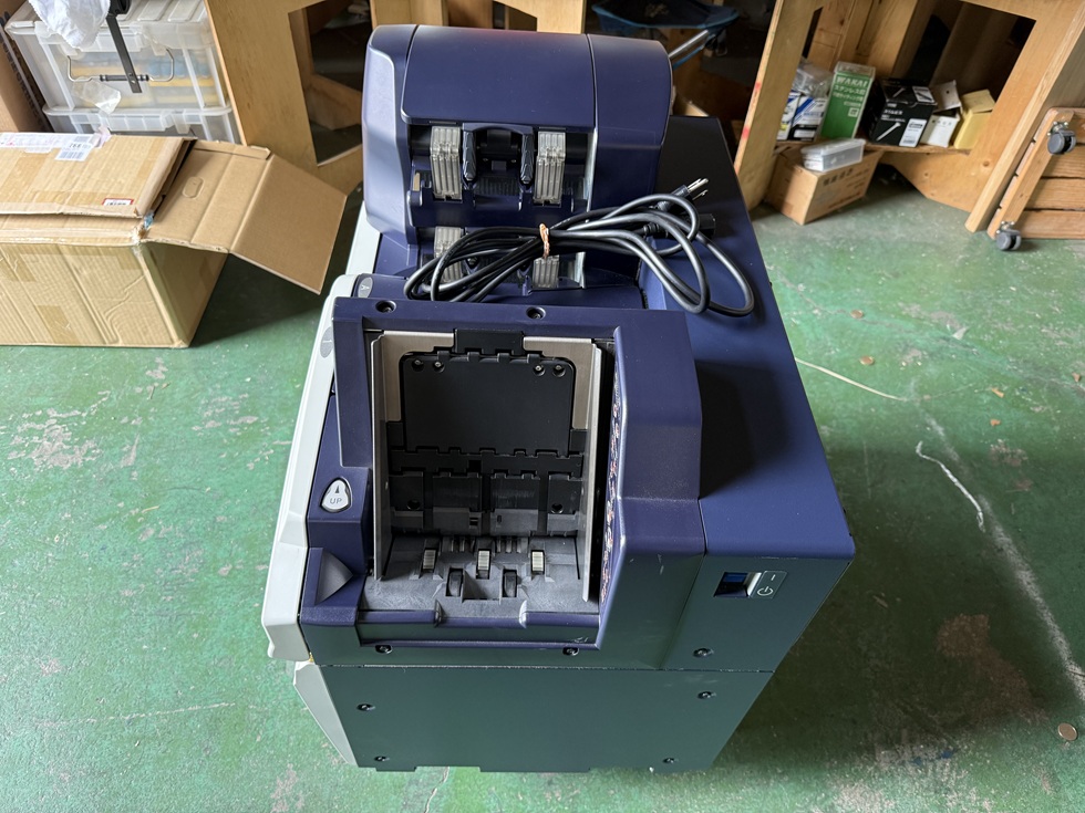 UW-500JPの側面画像