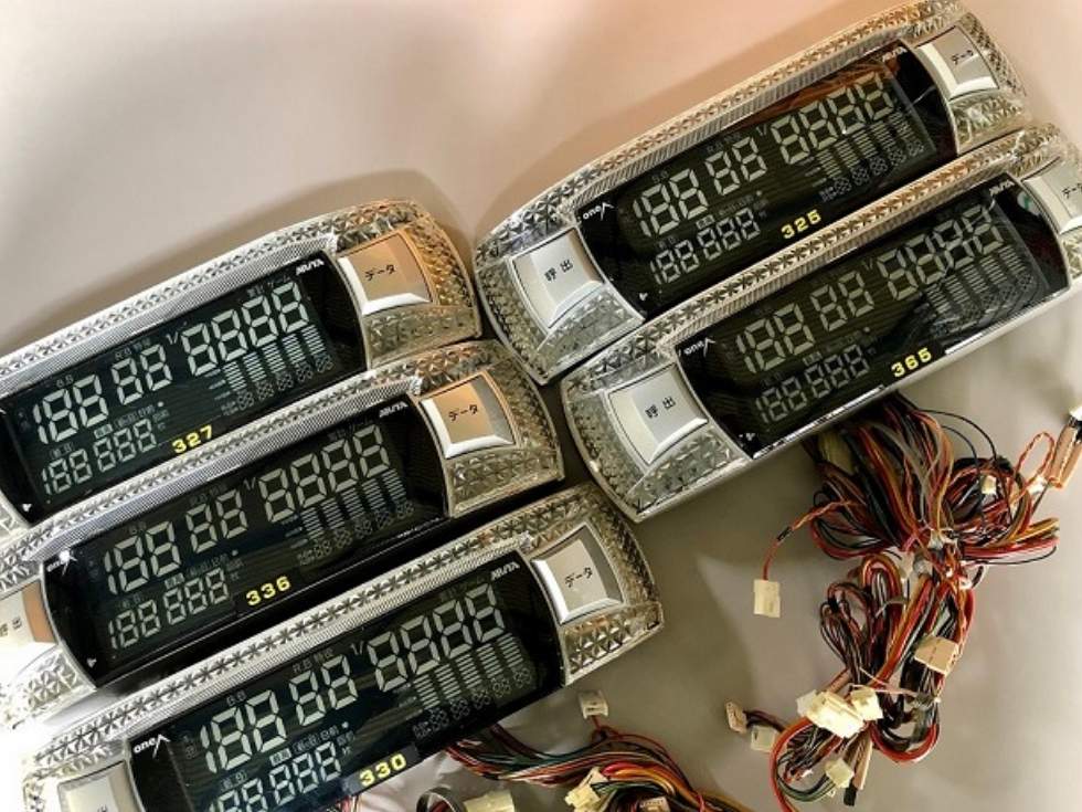 ワンエーパチンコ用ナンバーランプ清掃が終わったアリヤYAR-100